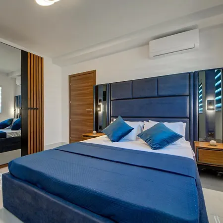 Central Apartments דירה *