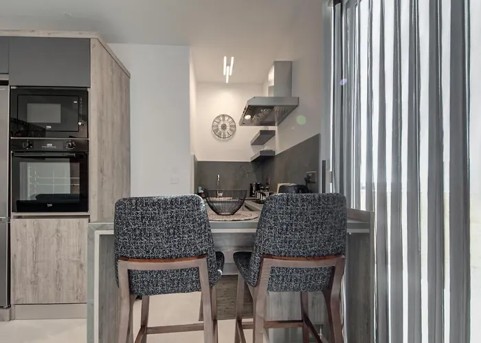 Central Apartments Apartman *