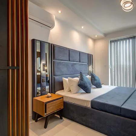 Central Apartments Daire St. Paul's Bay