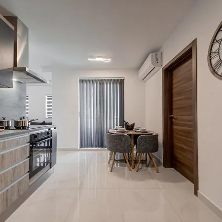 Central Apartments Apartman San Pawl il-Baħar