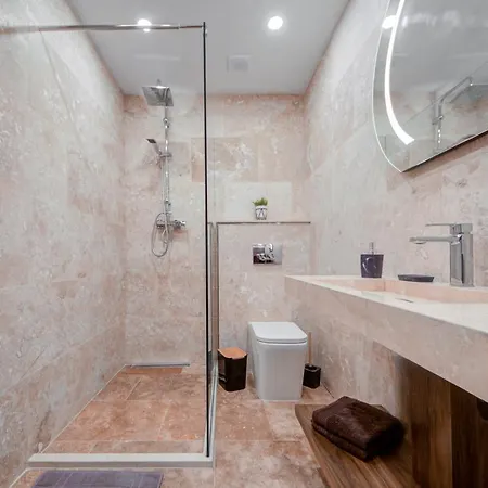 Central Apartments Apartman