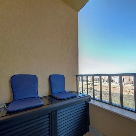 Central Apartments Daire St. Paul's Bay